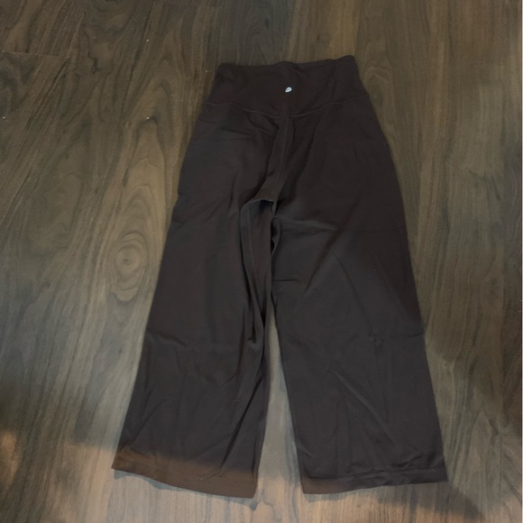Brown cropped Wide-Leg Pants - Picture 2 of 3